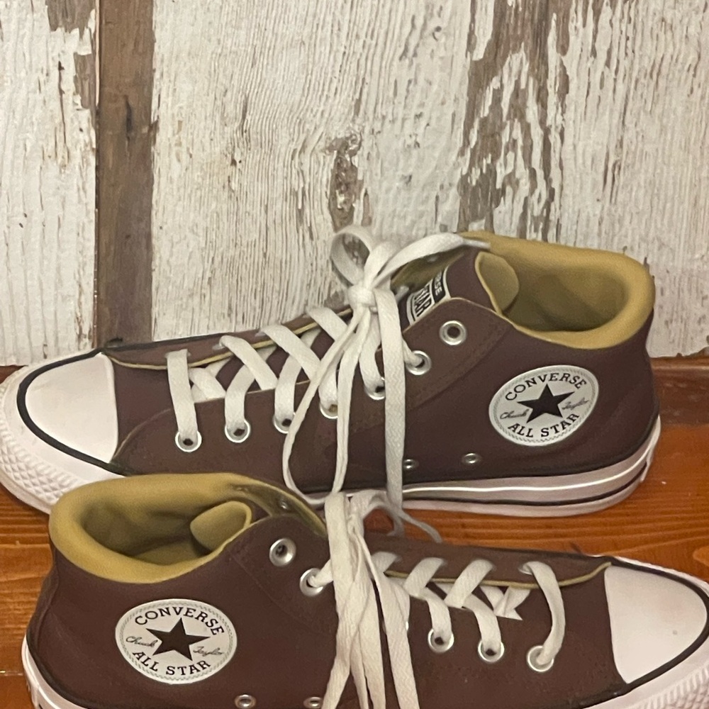 Converse Men’s Brown and White High-Top Sneakers
